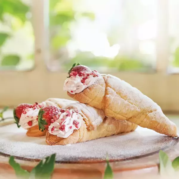 「【京王百貨店 新宿店】元祖の味を受け継いだ「辛麺店」や行列必至のクリームパイ専門店「onomatopée(オノマトペ)」など九州のグルメ78店舗が大集結　「大九州展」を開催します」の画像