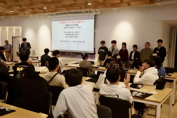 「【イベントレポート】中学生とも共創！ WeWork に和歌山県の中学生が来訪し入居メンバーと意見交換」の画像