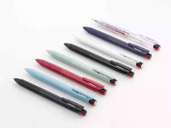 「累計販売本数250万本超えのヒット商品、金属軸の「オトナのSARASA」にビジネスシーンの持ち物や服装に調和する新しいボディカラーが登場。ジェルボールペン「サラサグランド」新軸色　3月19日発売」の画像