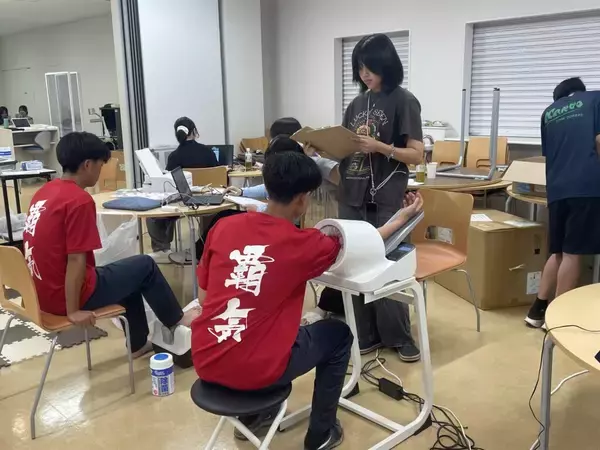 めざせ甲子園！阪神甲子園球場に一番近い武庫川女子大学が、高大連携事業の一環で、鳴尾高校硬式野球部をサポートしています。