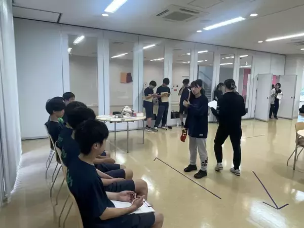 「めざせ甲子園！阪神甲子園球場に一番近い武庫川女子大学が、高大連携事業の一環で、鳴尾高校硬式野球部をサポートしています。」の画像