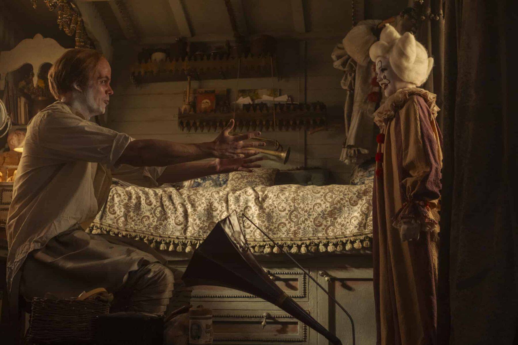 『IT／イット ウェルカム・トゥ・デリー』ビル・スカルスガルドがペニーワイズ役を語る