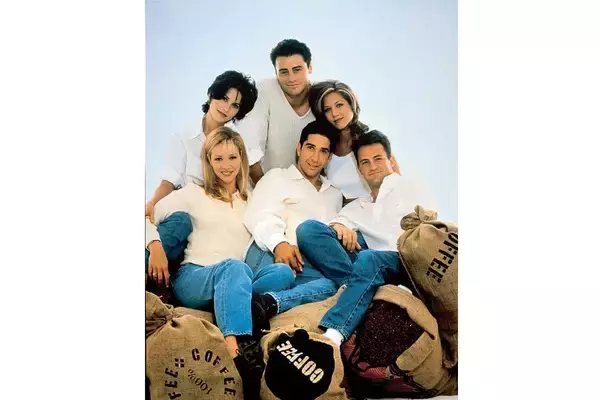 ハリウッドの闇に触れるドキュメンタリー、『フレンズ』マシュー・ペリーの死、元子役の衝撃転身がテーマに