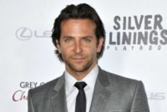 ブラッドリー・クーパー監督『これって生きてる？』スーパーボウルを2回制覇したレジェンドが出演