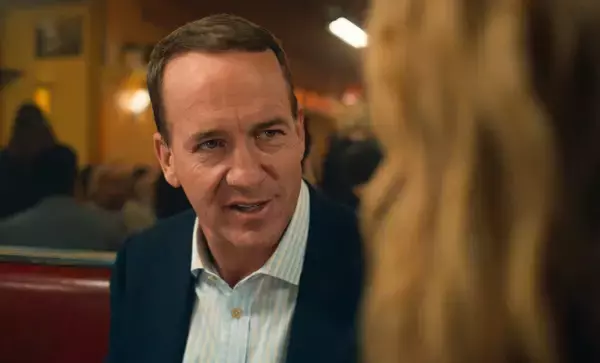 「ブラッドリー・クーパー監督『これって生きてる？』スーパーボウルを2回制覇したレジェンドが出演」の画像