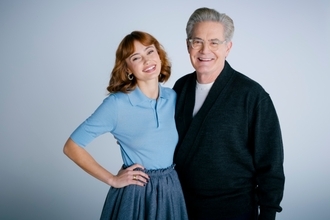 『フォールアウト』マキシマス役がゲームをプレイ！新トレーラーが公開