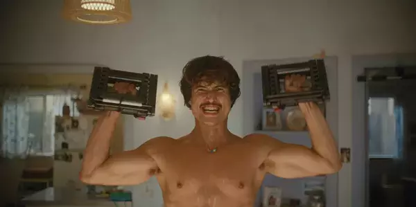 「『BEEF/ビーフ ～逆上～』シーズン2、超豪華キャスト集結の初場面写真が解禁」の画像