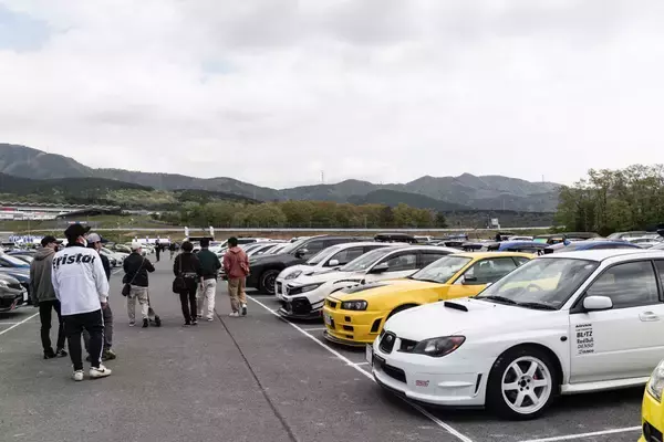 「なぜここまでレイズは愛される？　800台超が集結「2023 レイズファンミーティング」開催」の画像