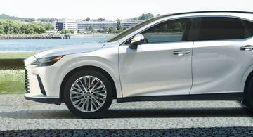 新型レクサスRX、世界初公開…スピンドルグリルがグラーデーションに!?