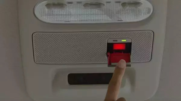 「シリーズ・軽自動車ってホントに安全？　クルマ初心者と藤トモが体感…イマドキ軽の最新安全装備①［衝突事故を未然に防ぐ機能編］」の画像