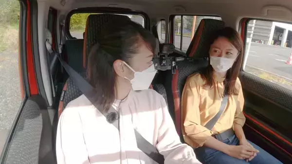 「シリーズ・軽自動車ってホントに安全？　クルマ初心者と藤トモが体感…イマドキ軽の最新安全装備①［衝突事故を未然に防ぐ機能編］」の画像