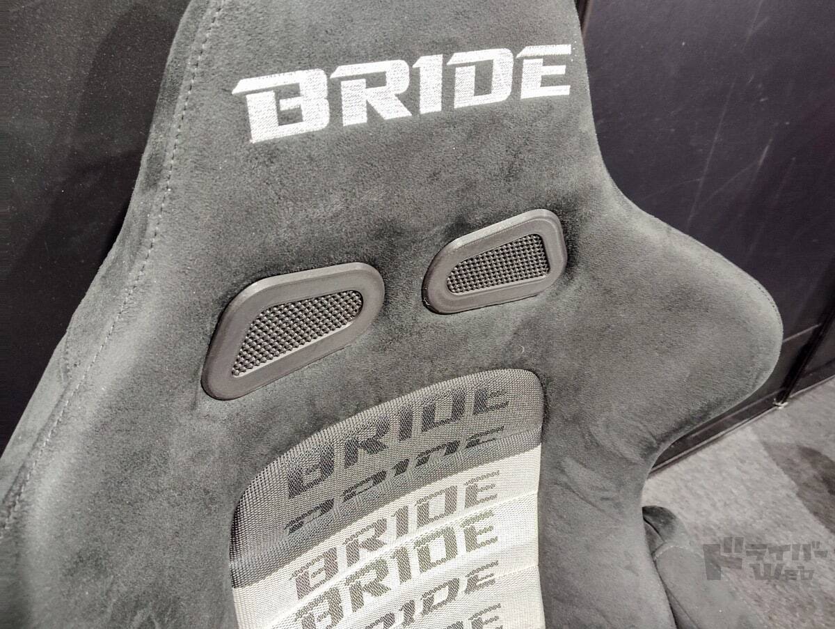 激熱の「ブリッド」ブース！最新シートはスピーカー内蔵!?　豪華ゲストのトークショーも｜東京オートサロン2026｜