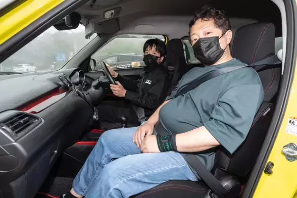 「違いが歴然過ぎる！　HKS最新サスペンションキット「HIPERMAX S」体感試乗会の参加者が驚く」の画像