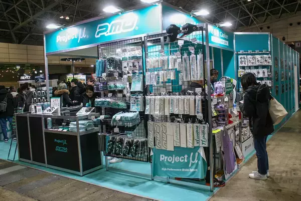 「【東京オートサロン2026で発見！】“厳選”最新カスタムパーツをクローズアップ｜ALPINE STYLE／autoflags／AUTOWAY／プロジェクトμ｜」の画像