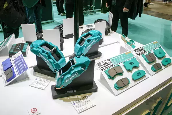 「【東京オートサロン2026で発見！】“厳選”最新カスタムパーツをクローズアップ｜ALPINE STYLE／autoflags／AUTOWAY／プロジェクトμ｜」の画像