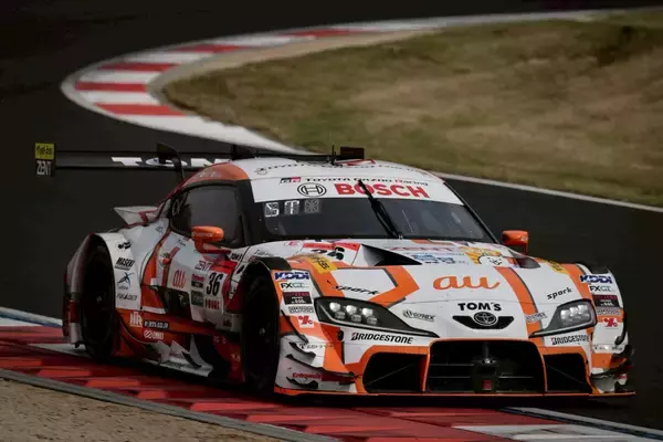 【スーパーGT】王者No.36 au TOM’S GR Supra（坪井翔／山下健太）がGT500クラス4連覇に向けて1勝目獲得。GT300はNo.777 D’station Vantage GT3（藤井誠暢／チャーリー・ファグ）がポールtoウィン