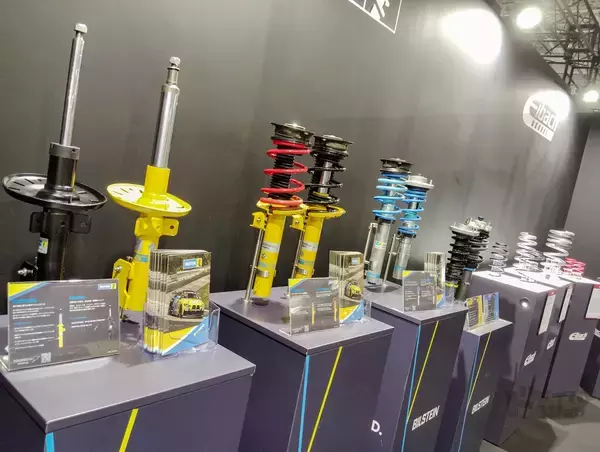 「【東京オートサロン2026で発見！】“厳選”最新カスタムパーツをクローズアップ｜DIXCEL／阿部商会／MID WHEELS／星光産業｜」の画像