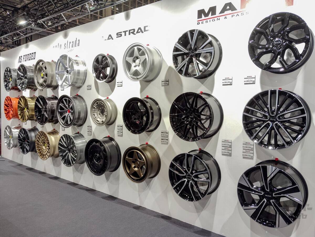 【東京オートサロン2026で発見！】“厳選”最新カスタムパーツをクローズアップ｜DIXCEL／阿部商会／MID WHEELS／星光産業｜