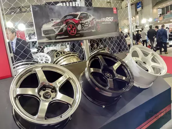 「【東京オートサロン2026で発見！】“厳選”最新カスタムパーツをクローズアップ｜DIXCEL／阿部商会／MID WHEELS／星光産業｜」の画像