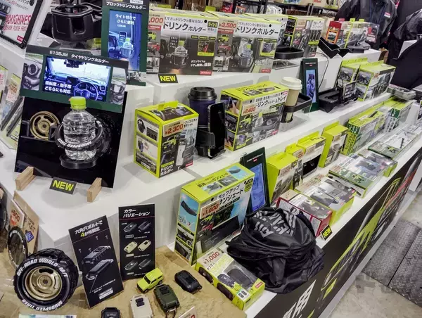 「【東京オートサロン2026で発見！】“厳選”最新カスタムパーツをクローズアップ｜DIXCEL／阿部商会／MID WHEELS／星光産業｜」の画像