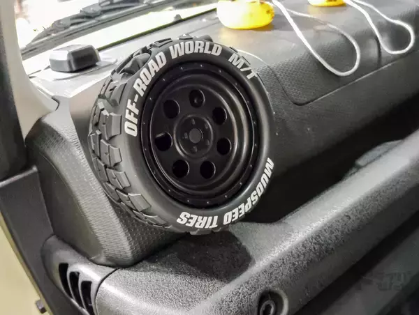 「【東京オートサロン2026で発見！】“厳選”最新カスタムパーツをクローズアップ｜DIXCEL／阿部商会／MID WHEELS／星光産業｜」の画像