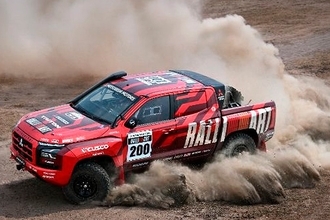 チーム三菱ラリーアートがアジアクロスカントリーラリー2026に連覇を目指しトライトン3台体制で挑む