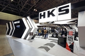 GR86やGRヤリスで内燃機関の可能性を追求！HKSのチューニングメニューを公開｜東京オートサロン2022｜