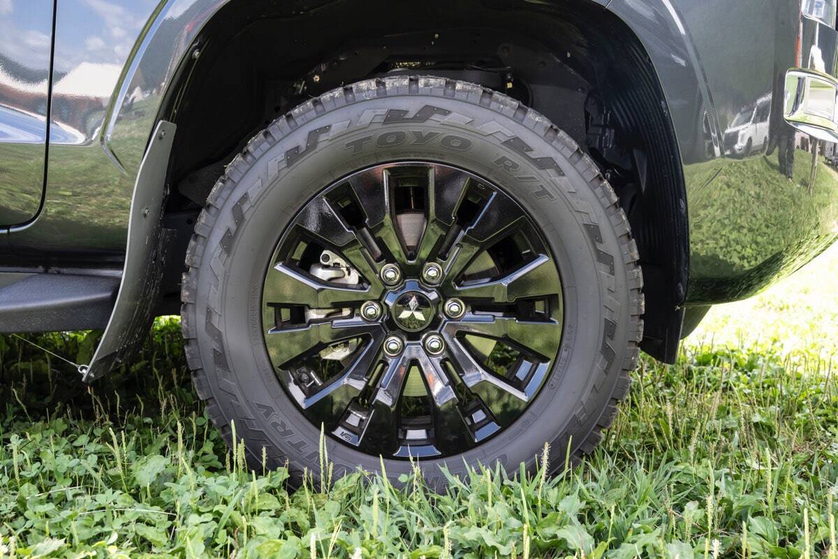 三菱トライトンに満足してる？　オーナーの本音を聞いてみた｜スターキャンプ2025 in 朝霧高原｜