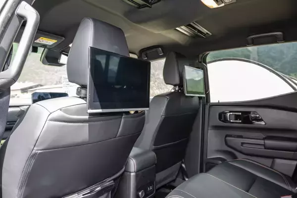 「三菱トライトンに満足してる？　オーナーの本音を聞いてみた｜スターキャンプ2025 in 朝霧高原｜」の画像