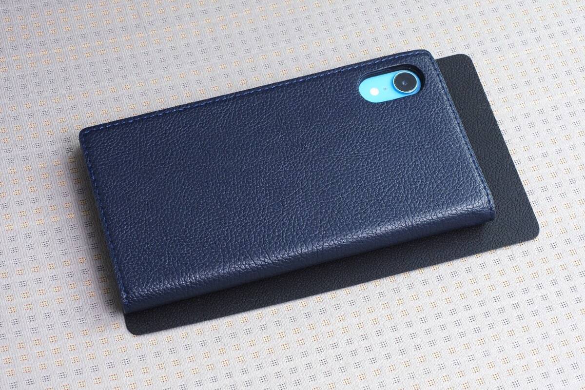 地味に便利なダッシュボード用滑り止めシートをガチンコ比較で格付け！