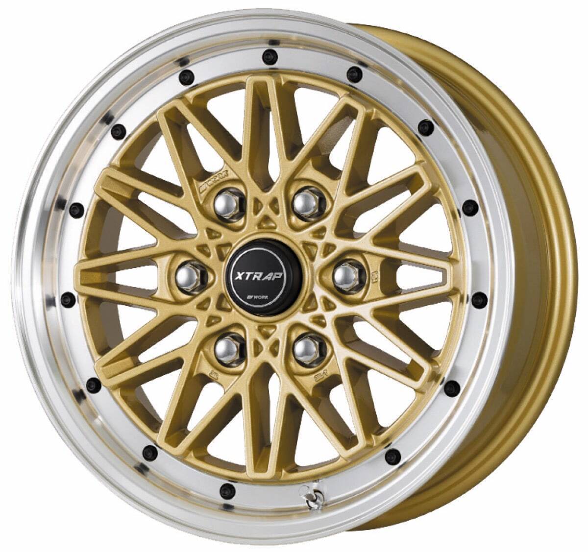 ハイエースにキマるレーシングスタイル！　ワーク「XTRAP 03HC」