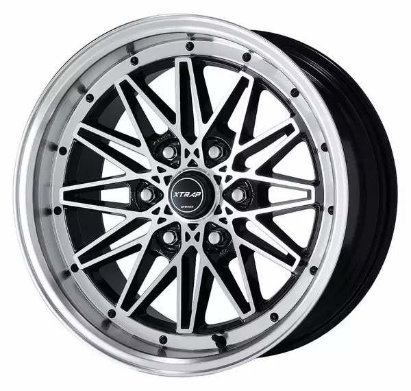 「ハイエースにキマるレーシングスタイル！　ワーク「XTRAP 03HC」」の画像