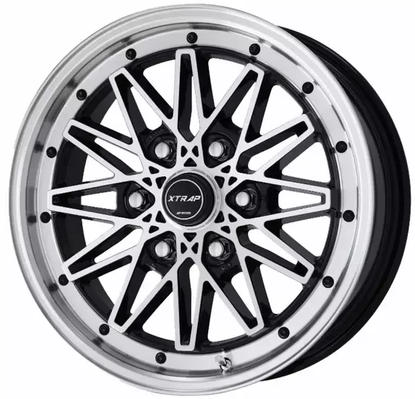 「ハイエースにキマるレーシングスタイル！　ワーク「XTRAP 03HC」」の画像