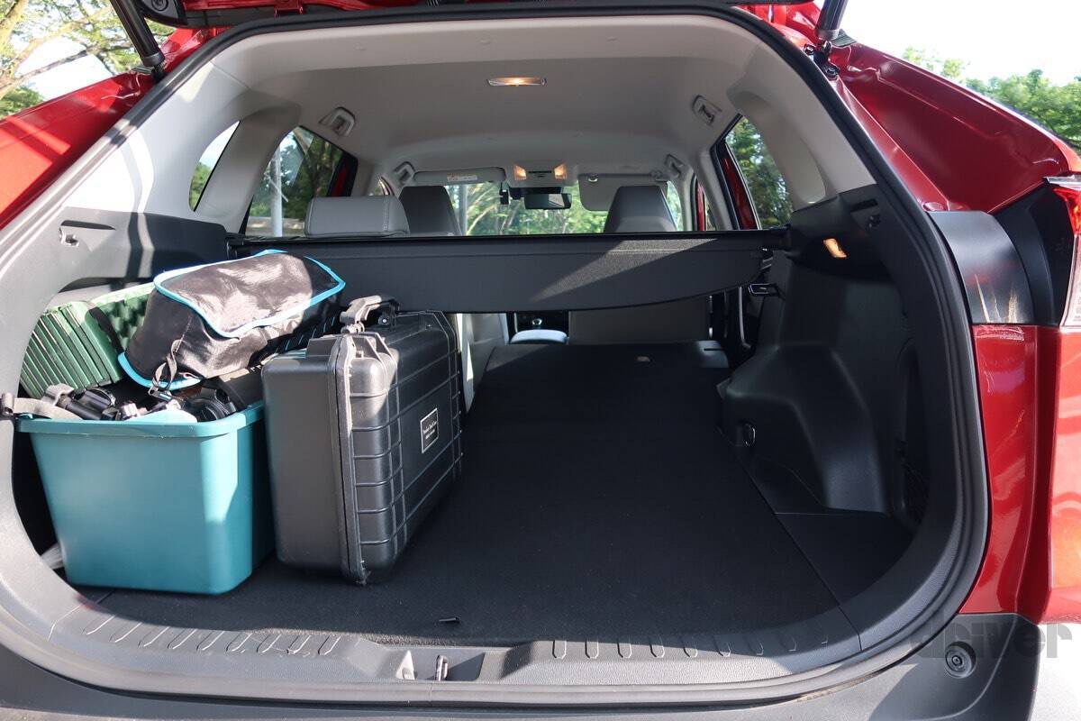 幻想的なホタルをキラキラ連写！「三好秀昌のニッポン探訪・取材ウラ話　第17回〜ホタル」