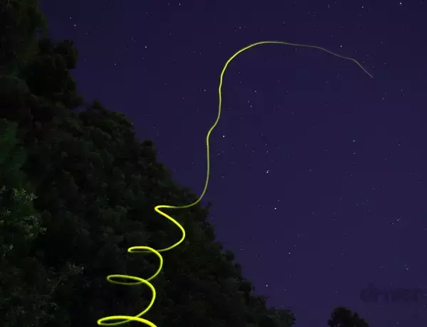 幻想的なホタルをキラキラ連写！「三好秀昌のニッポン探訪・取材ウラ話　第17回〜ホタル」