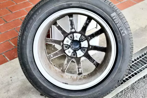 もはやイリュージョン…ホイール洗浄に革命を起こす魔法のマシン！｜木下隆之の初耳・地獄耳｜