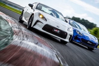 GR86／BRZ 新型試乗…「構造」を変えてまで生み出したかった「走りの違い」とは