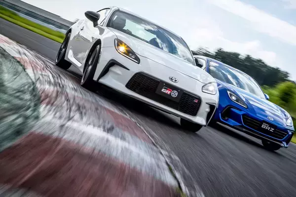 GR86／BRZ 新型試乗…「構造」を変えてまで生み出したかった「走りの違い」とは