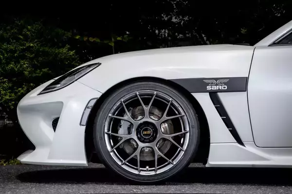 BBS×SARD「GR86」が魅せる！カスタム車との超絶マッチング
