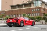 「【V8サウンド健在！】FR→ミッドシップへと進化した新型コルベットは、なにが変わったのか？【輸入車ニューモデル試乗】」の画像2