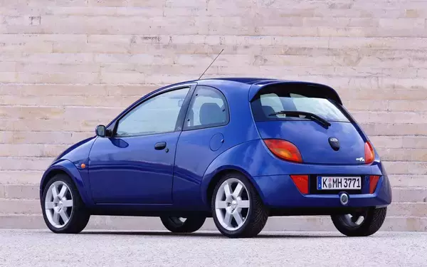 アルファベット2文字にどんな思いが!?　短すぎる車名6選