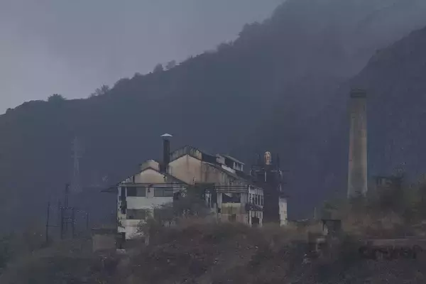 「数撃ちゃ当たる作戦でカモシカを連射！「三好秀昌のニッポン探訪・取材ウラ話　第22回〜カモシカ」」の画像