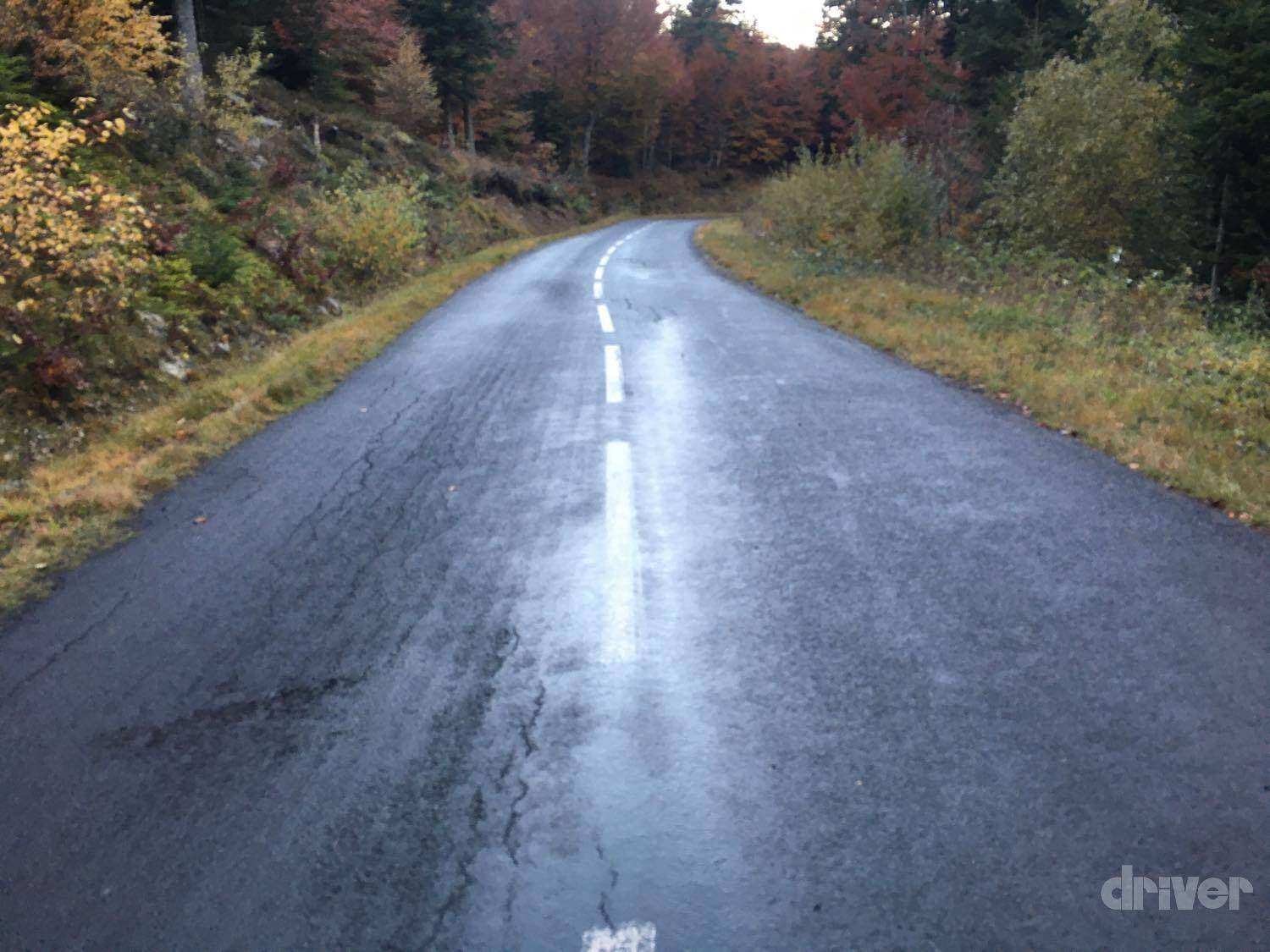 「川名賢のラリー・セヴェンヌ参戦記 03」本番前のチームテスト開始！　あのモンテカルロのステージを貸切!?