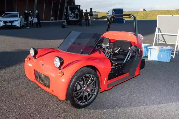 「日産リーフの再生バッテリーを搭載したスポーツカーも！　日産のはたらくクルマ10選」の画像