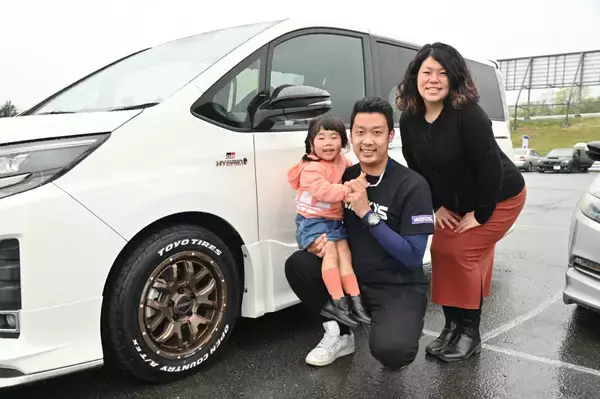 「レイズホイールカスタムのお手本…700台を超えるレイズユーザーが富士に集結！「2022 RAYS FAN MEETING」開催」の画像