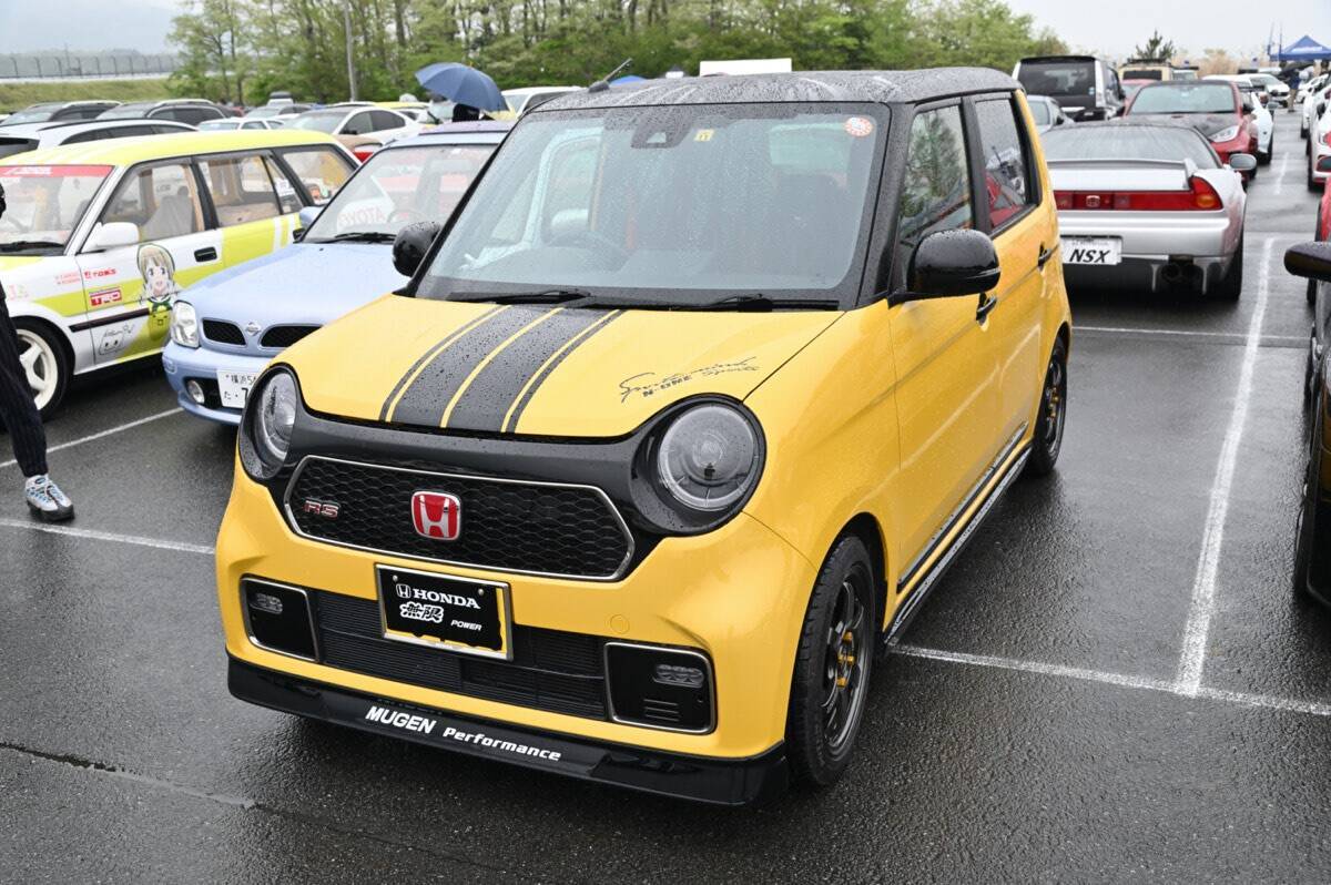 レイズホイールカスタムのお手本…700台を超えるレイズユーザーが富士に集結！「2022 RAYS FAN MEETING」開催