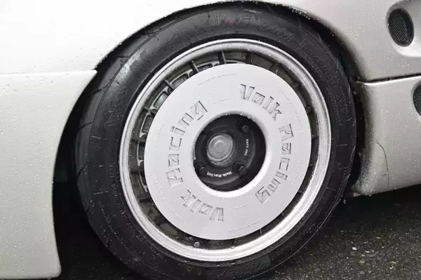 「レイズホイールカスタムのお手本…700台を超えるレイズユーザーが富士に集結！「2022 RAYS FAN MEETING」開催」の画像