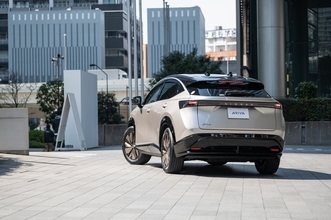 日産アリアの納車がやっとスタート…「買っちゃえ日産！」オーナーが購入の決め手を語る