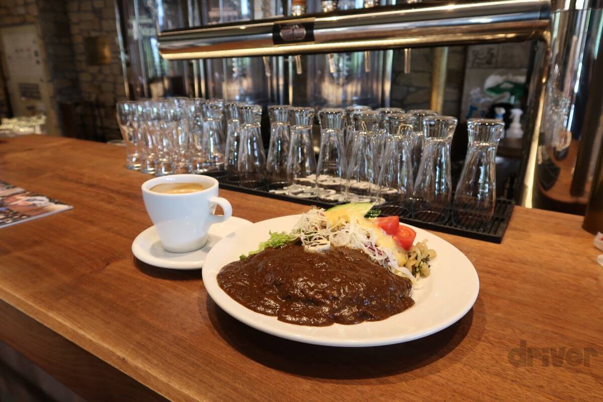 “知恵の象徴”をギリギリ撮！ 「三好秀昌のニッポン探訪・取材ウラ話　第25回〜フクロウ」