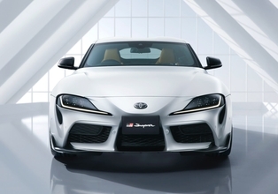 マットな白をまとったスープラの6速MT（限定車）が登場！　同時に一部改良を実施